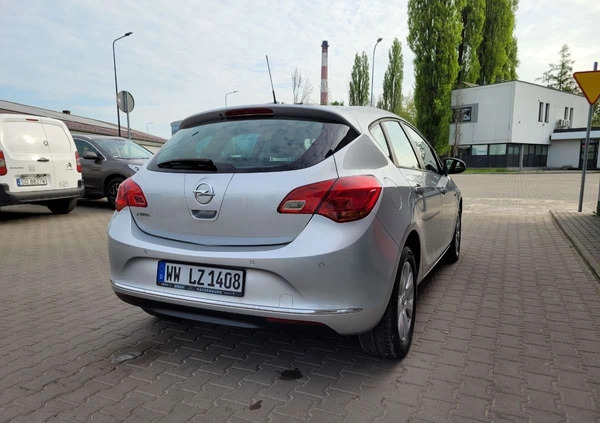 Opel Astra cena 26900 przebieg: 154000, rok produkcji 2012 z Żarki małe 191